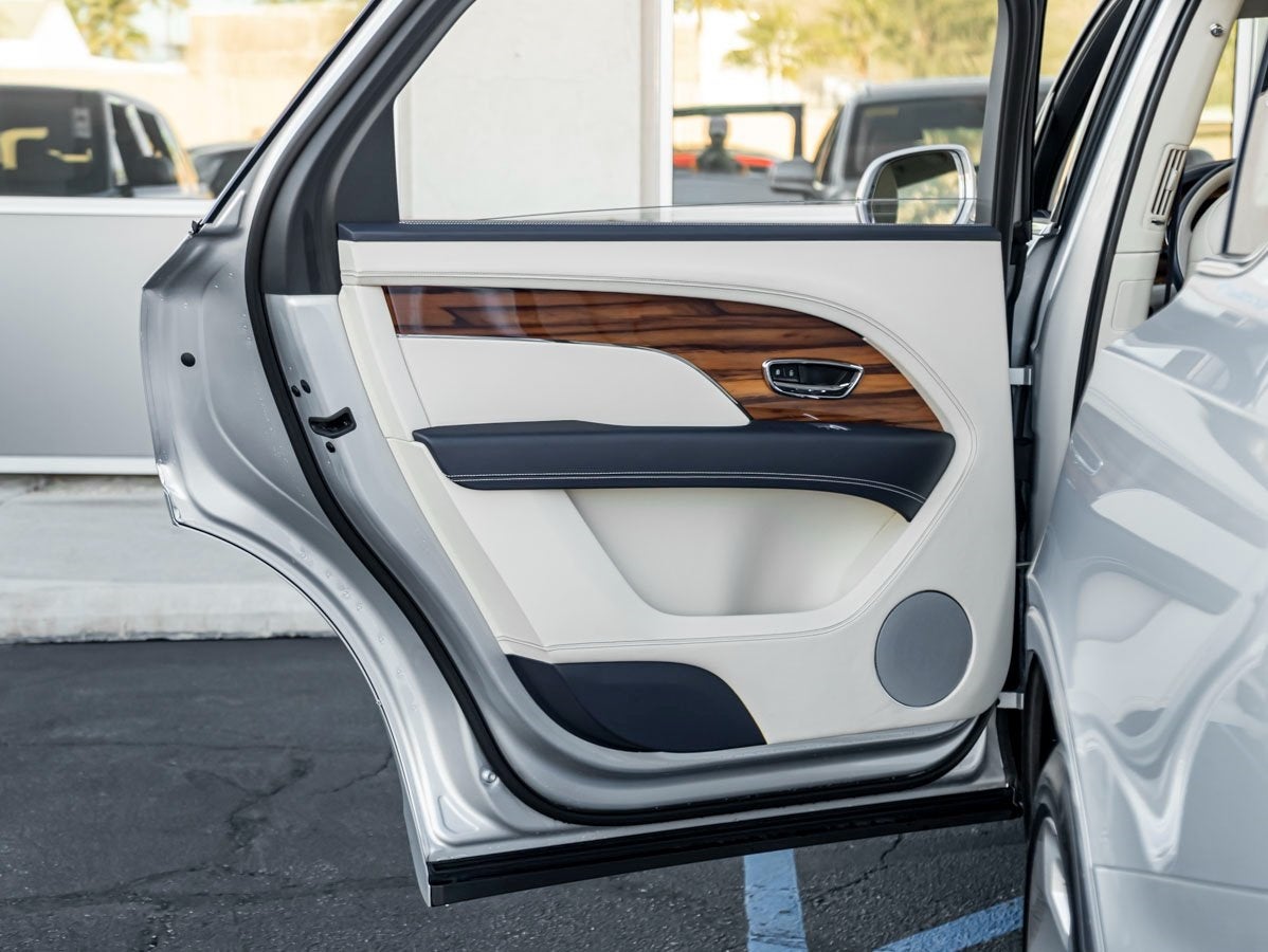 2023 Bentley Bentayga EWB Base