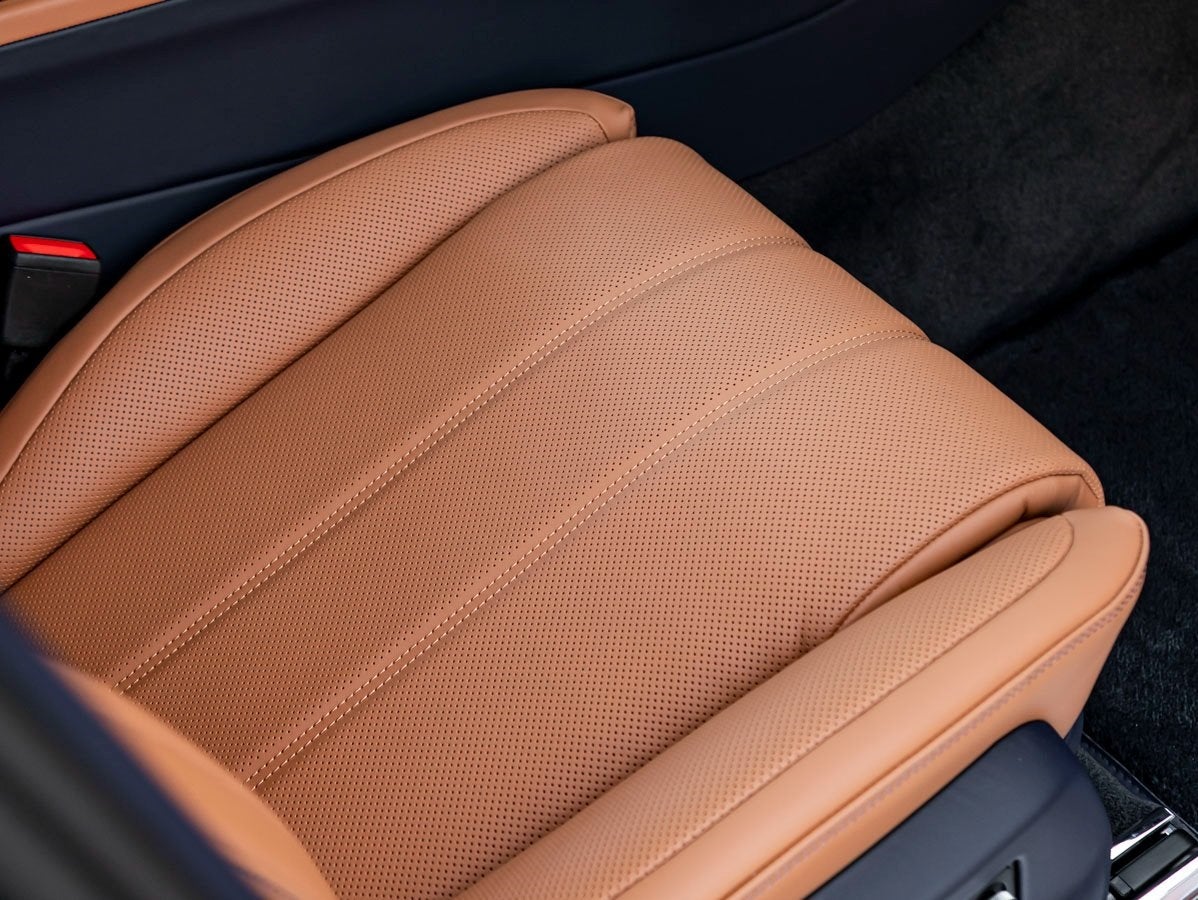 2025 Bentley Bentayga EWB Base