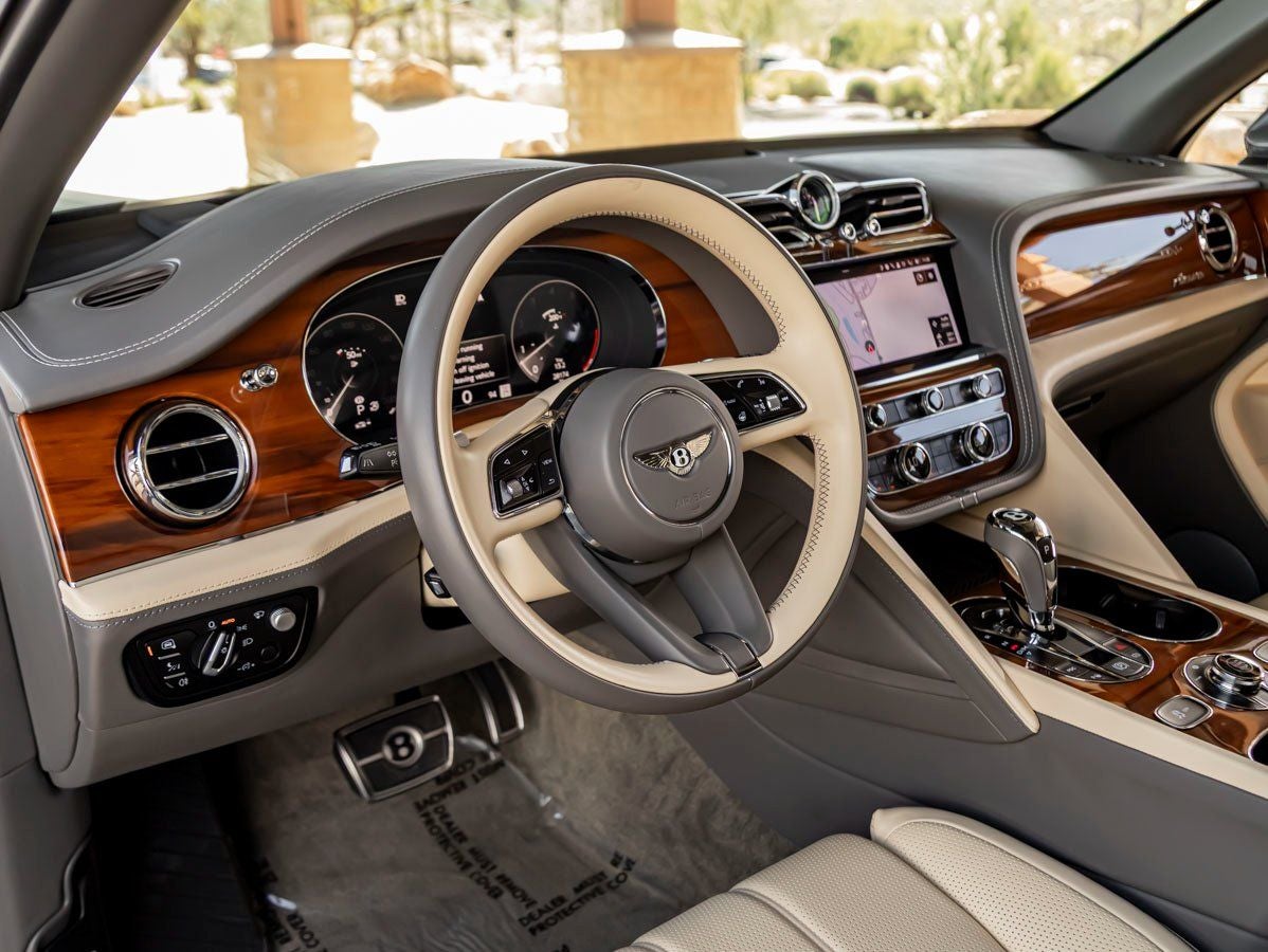 2023 Bentley Bentayga EWB Azure V8