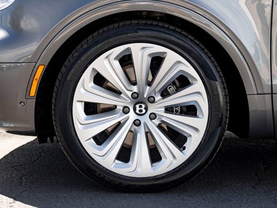 2023 Bentley Bentayga EWB Azure V8