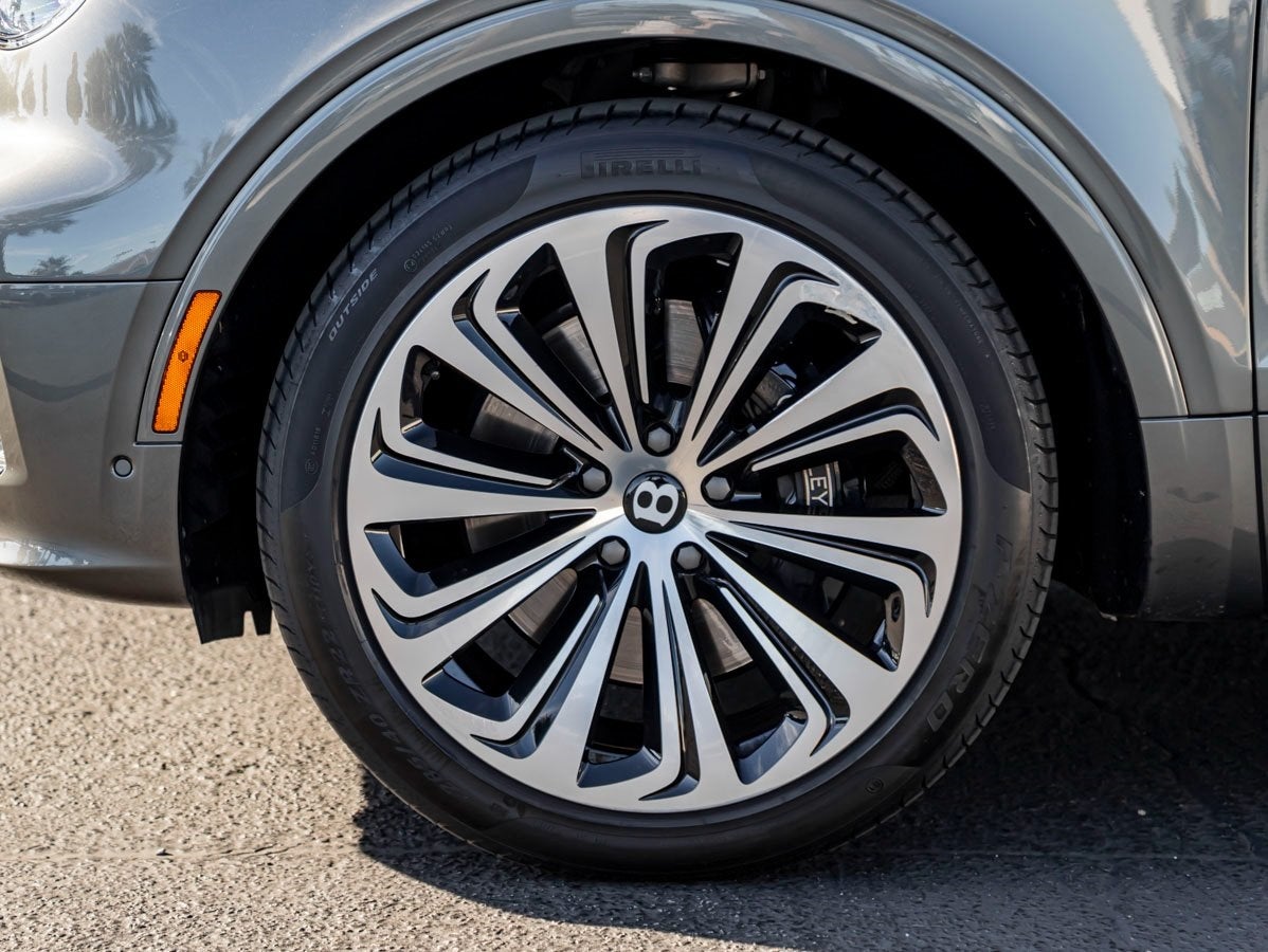 2023 Bentley Bentayga EWB Azure