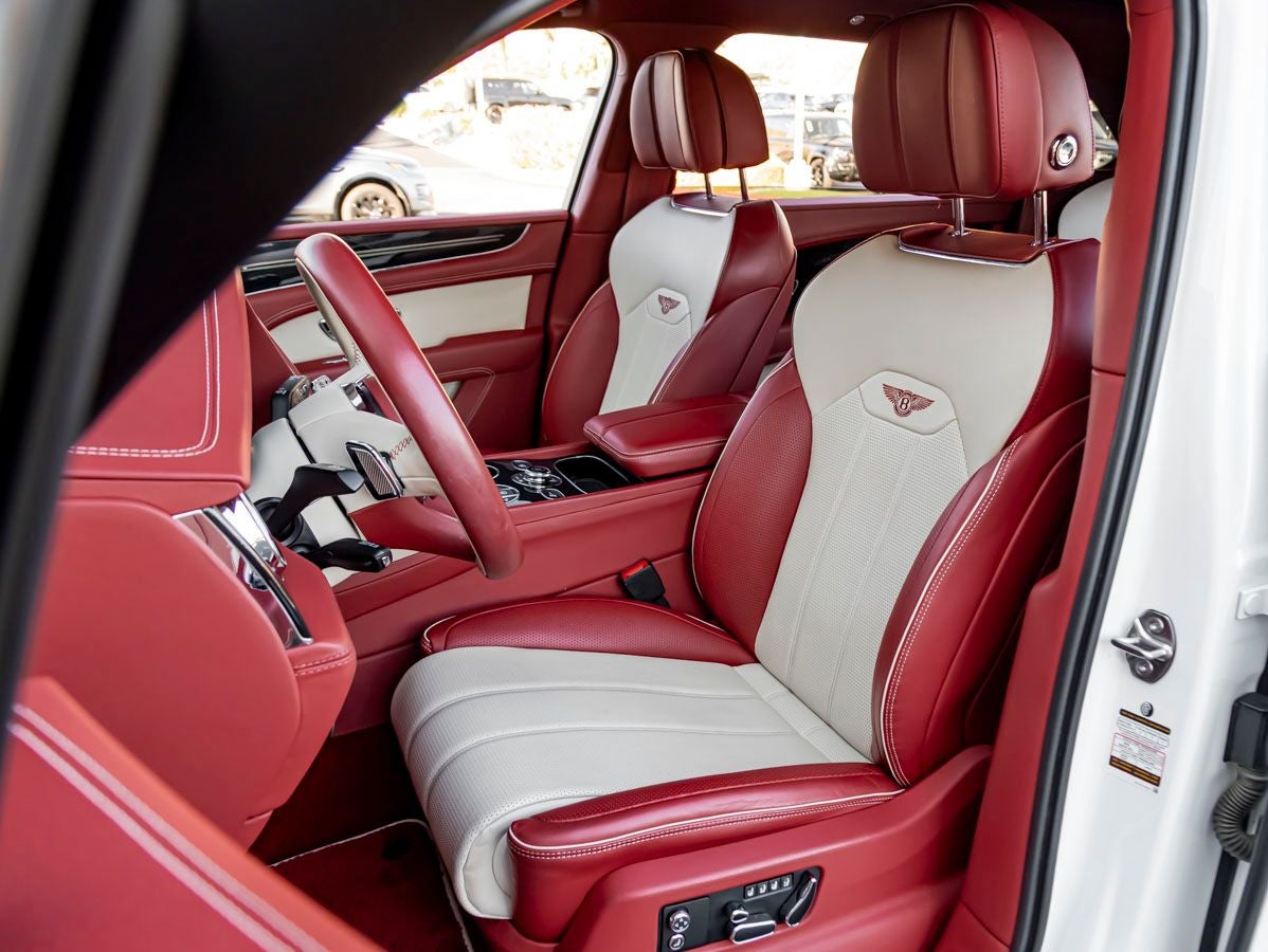 2023 Bentley Bentayga EWB Base