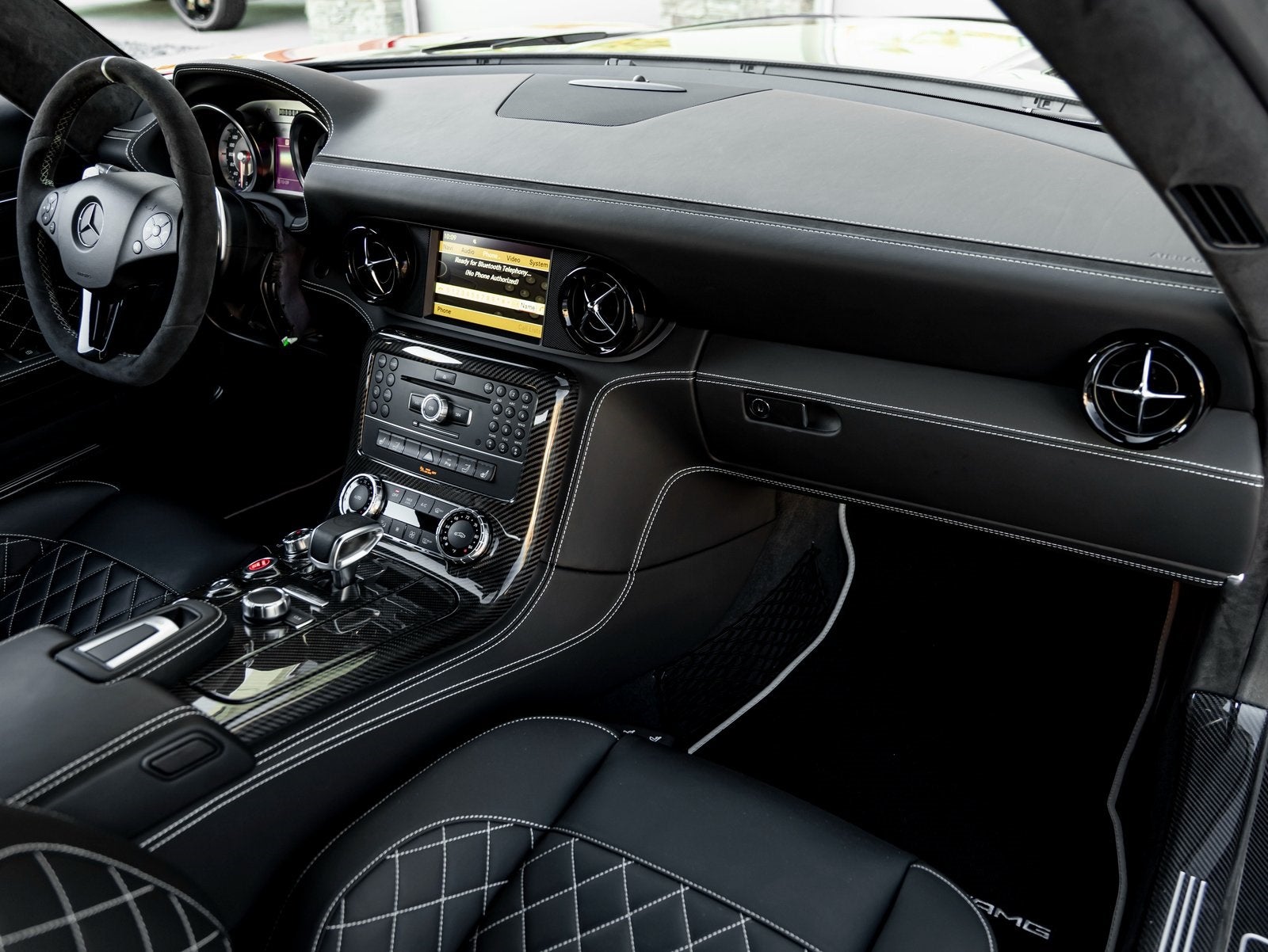 2015 Mercedes-Benz SLS AMG® GT Final Edition