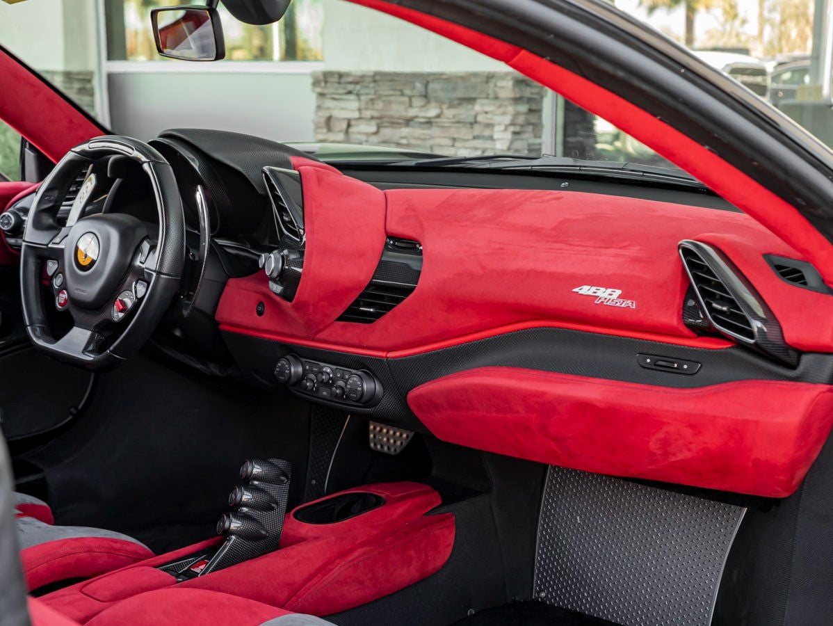 2020 Ferrari 488 Pista Base