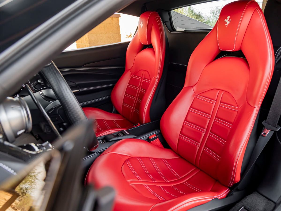 2022 Ferrari F8 Spider Base