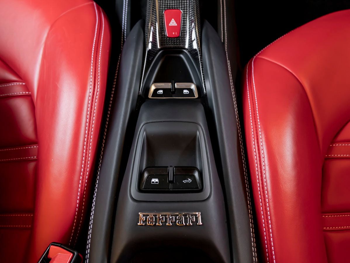 2022 Ferrari F8 Spider Base