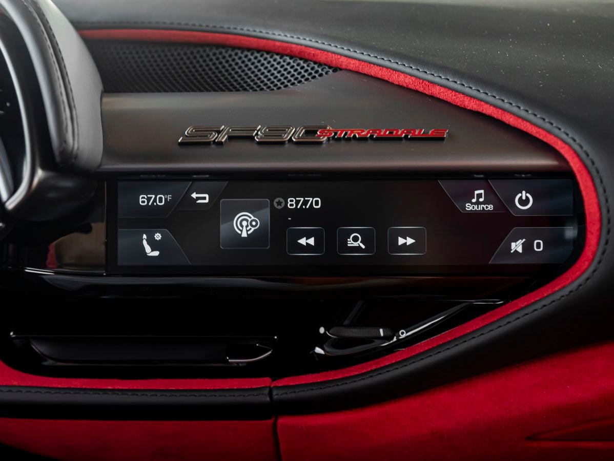 2022 Ferrari SF90 Stradale Base