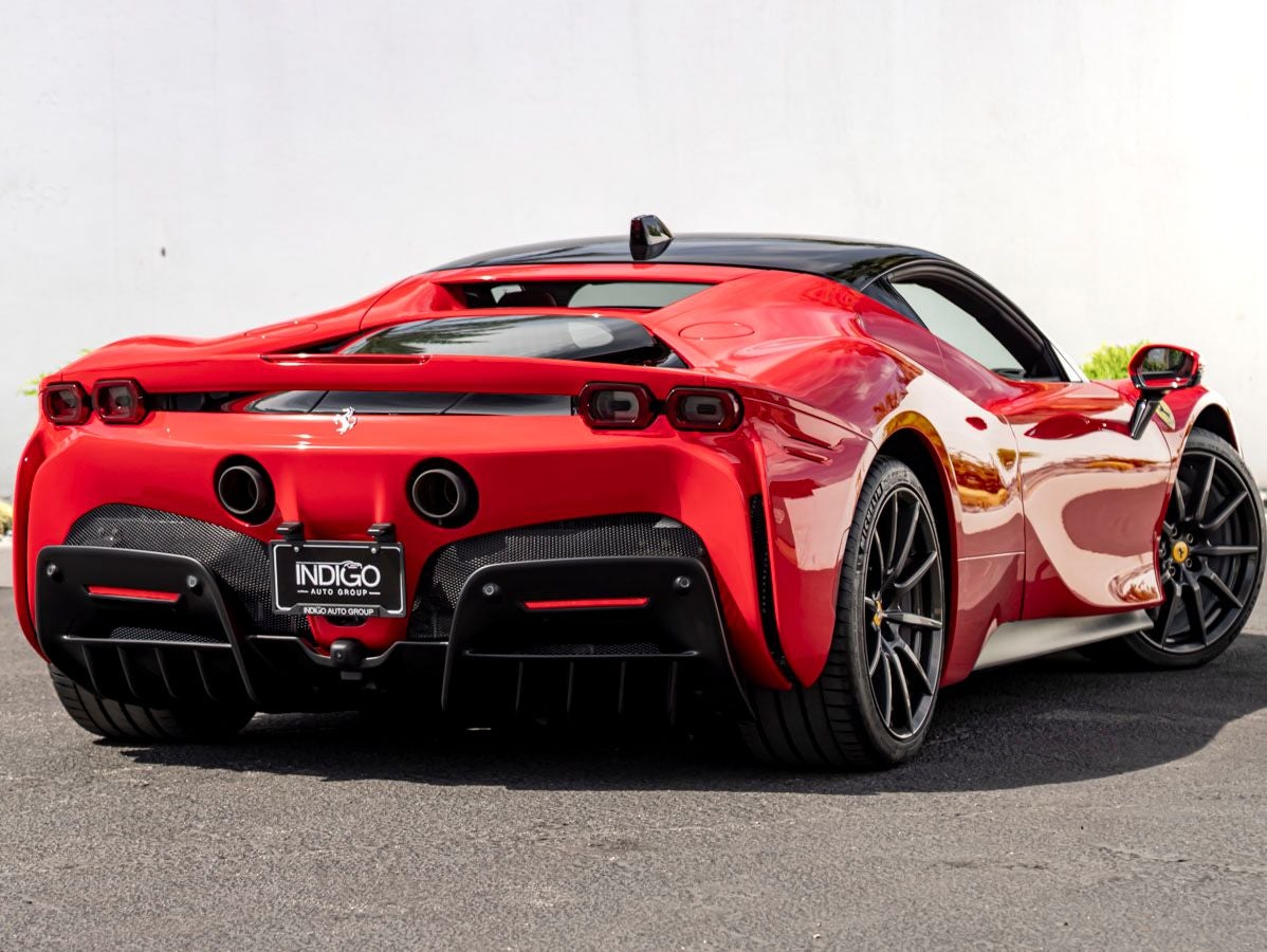 2022 Ferrari SF90 Stradale Base