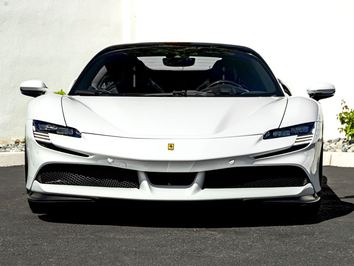 2024 Ferrari SF90 Spider Base