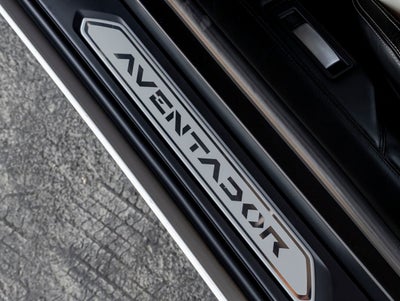2014 Lamborghini Aventador Base