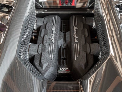 2025 Lamborghini Revuelto Base
