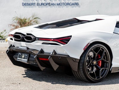 2025 Lamborghini Revuelto Base