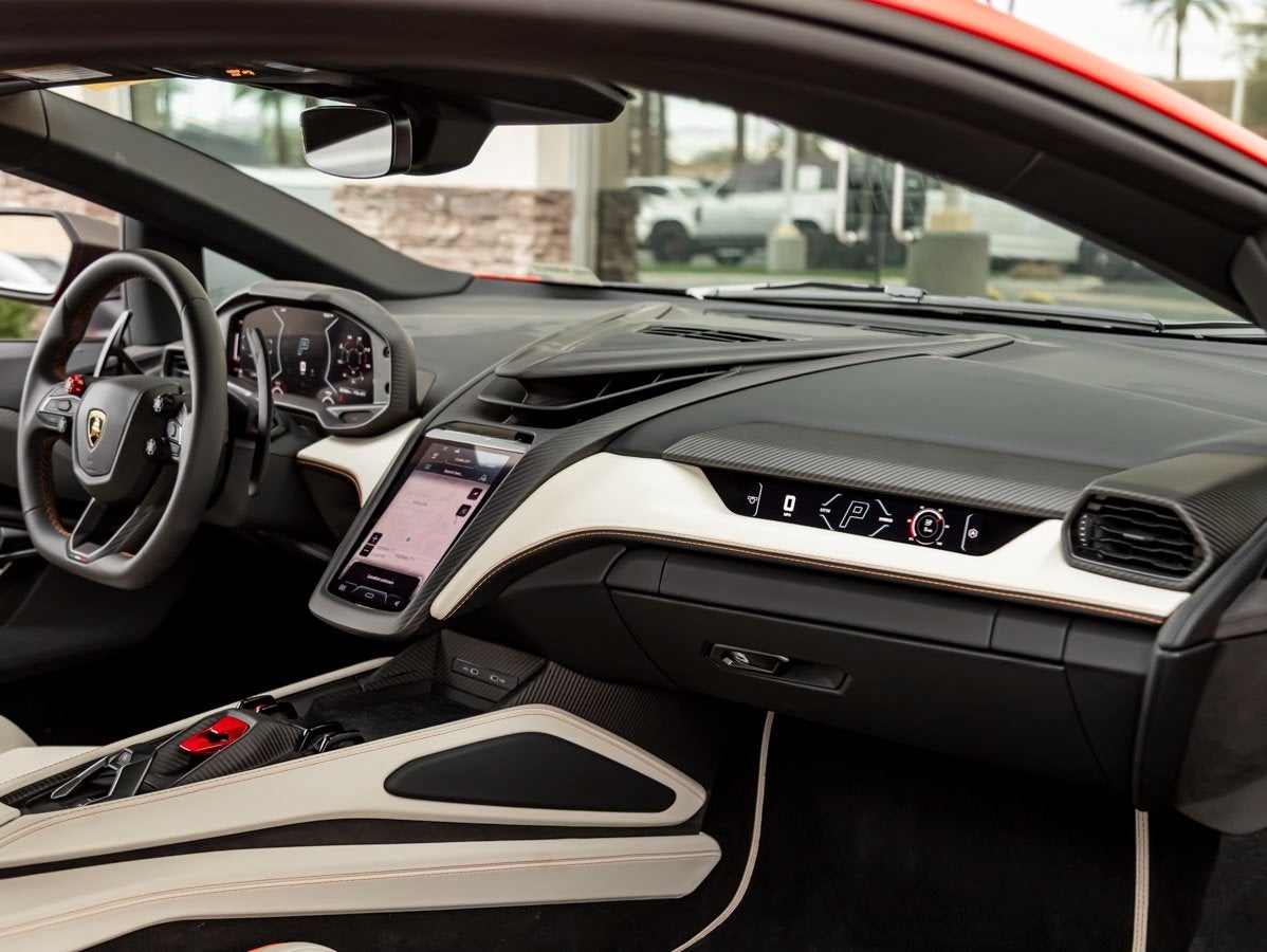 2024 Lamborghini Revuelto Base