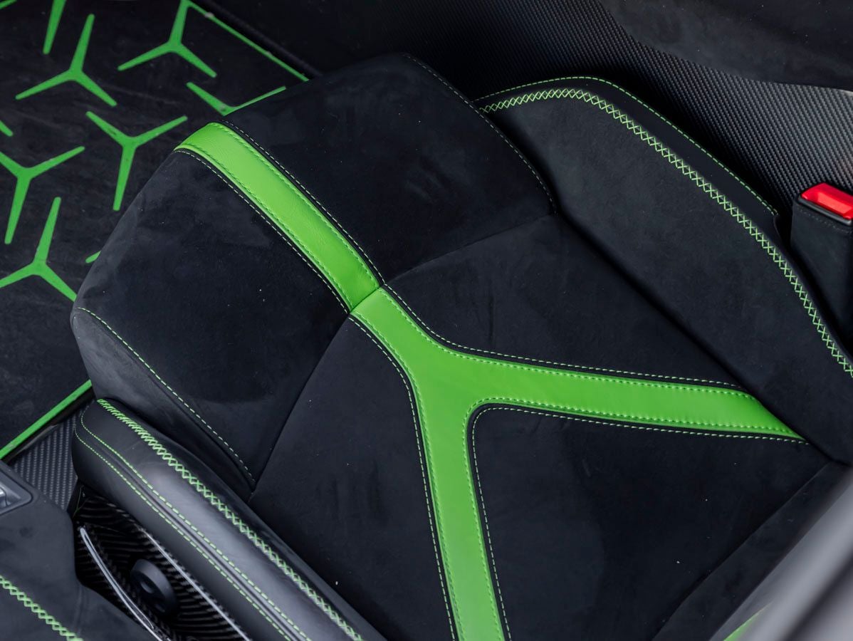 2020 Lamborghini Aventador SVJ Base