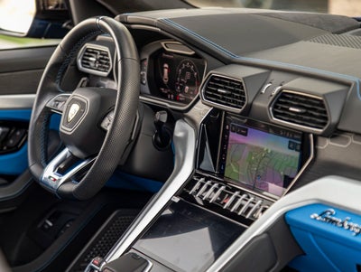 2022 Lamborghini Urus Base