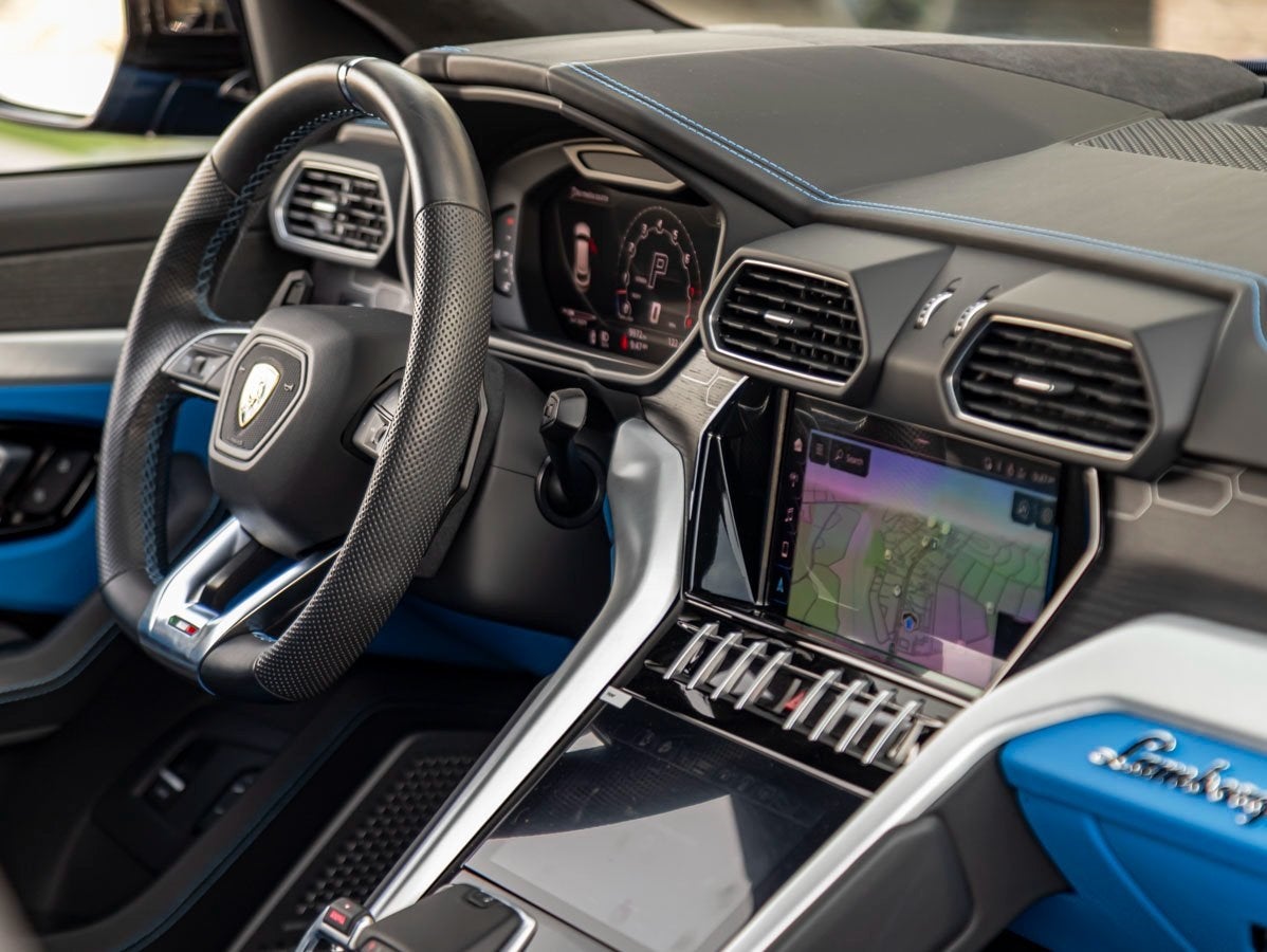 2022 Lamborghini Urus Base