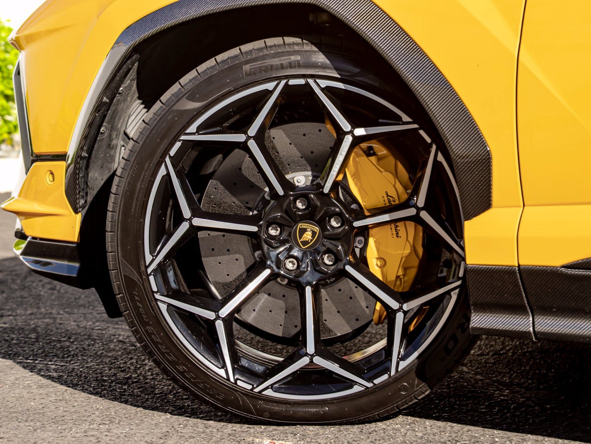 2024 Lamborghini Urus Performante