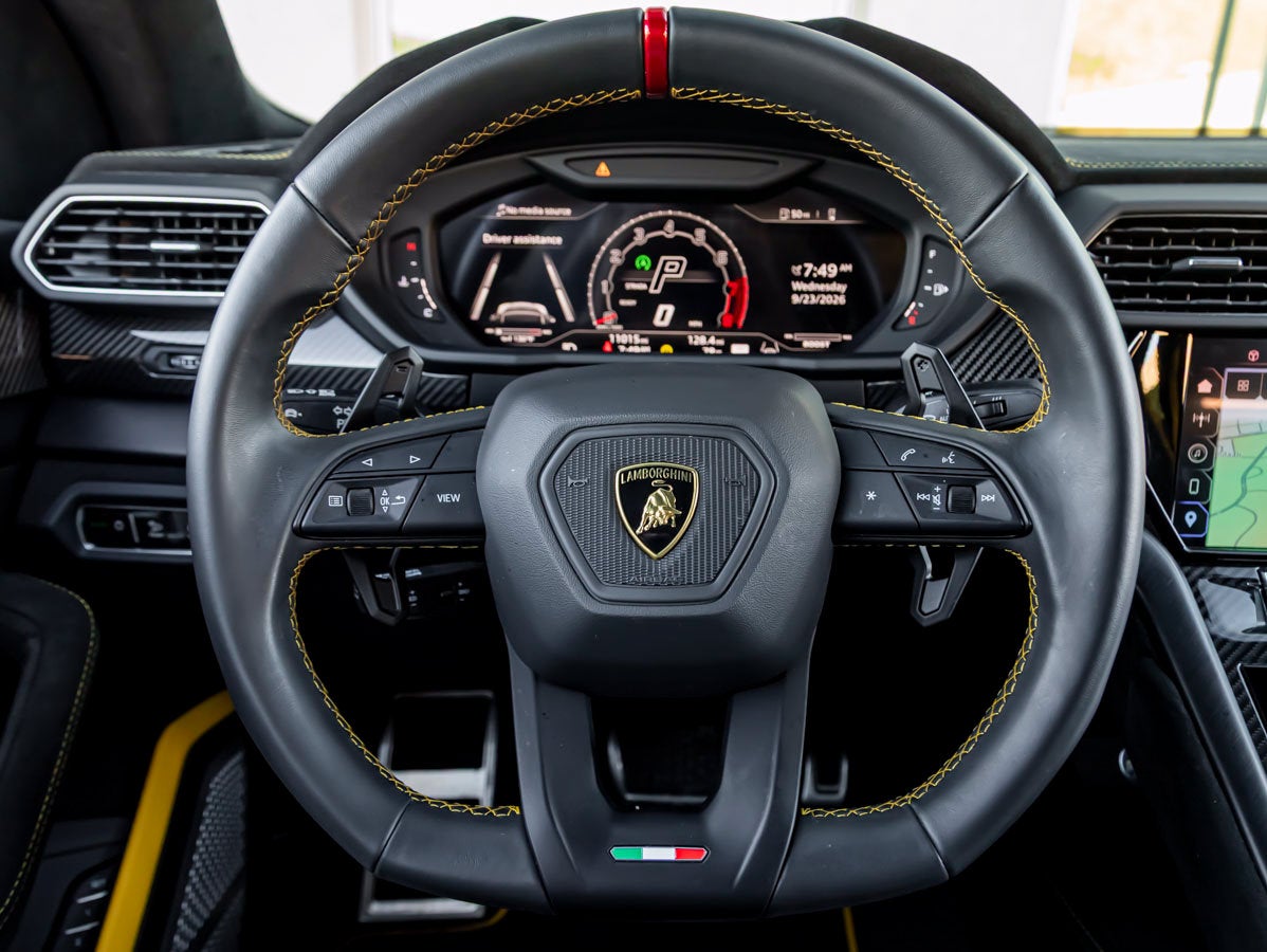 2024 Lamborghini Urus Performante