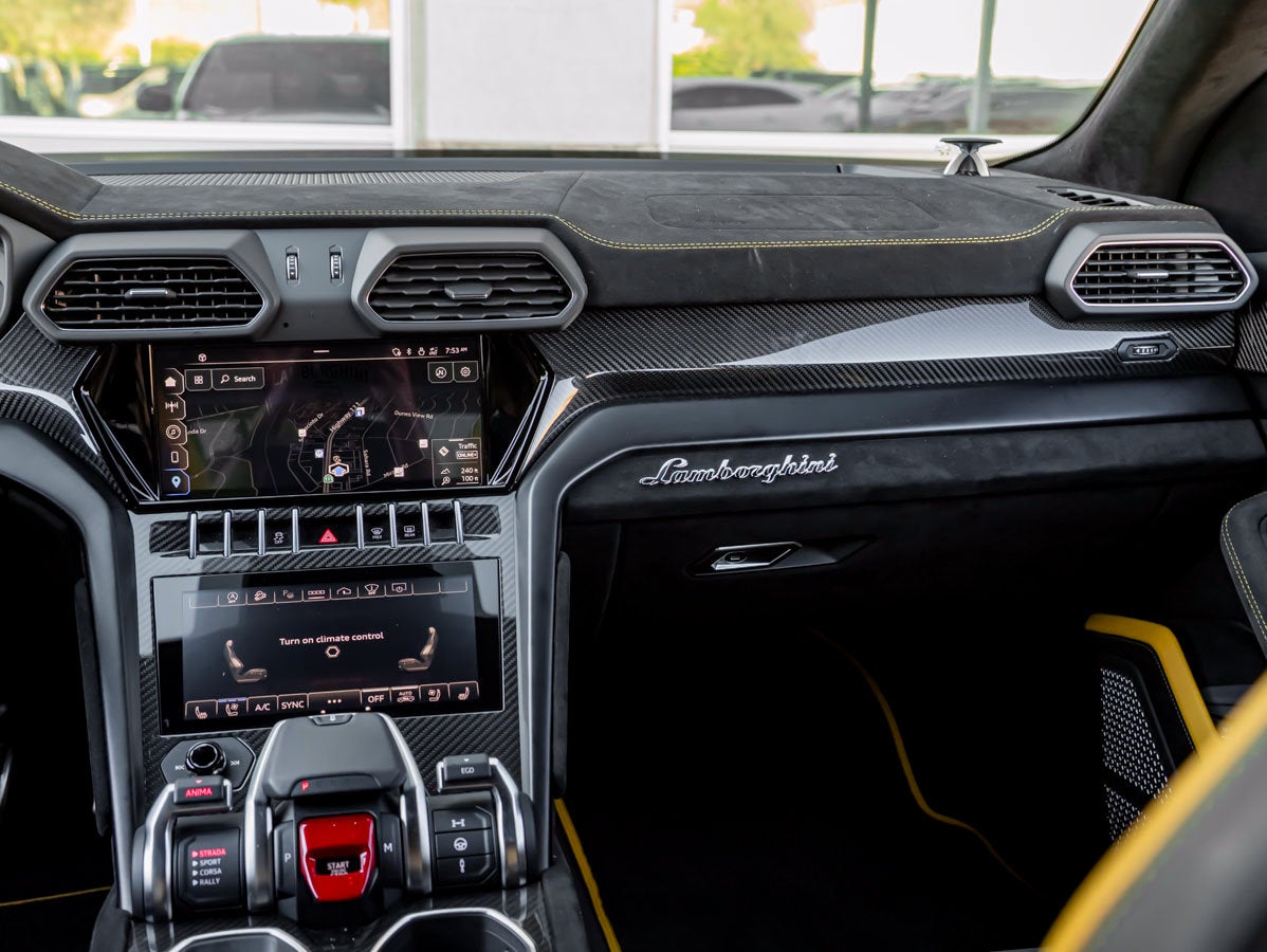 2024 Lamborghini Urus Performante