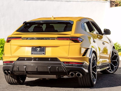 2024 Lamborghini Urus Performante