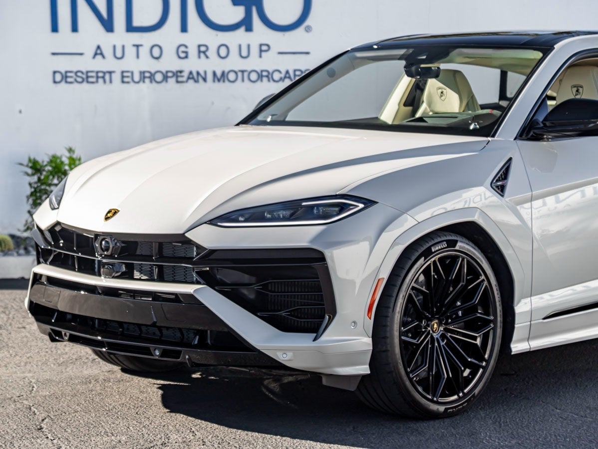 2025 Lamborghini Urus SE