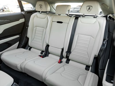 2025 Lamborghini Urus SE