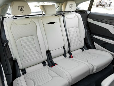 2025 Lamborghini Urus SE