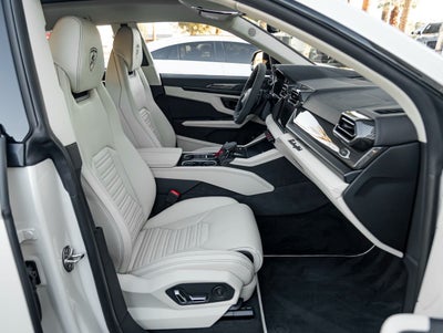 2025 Lamborghini Urus SE