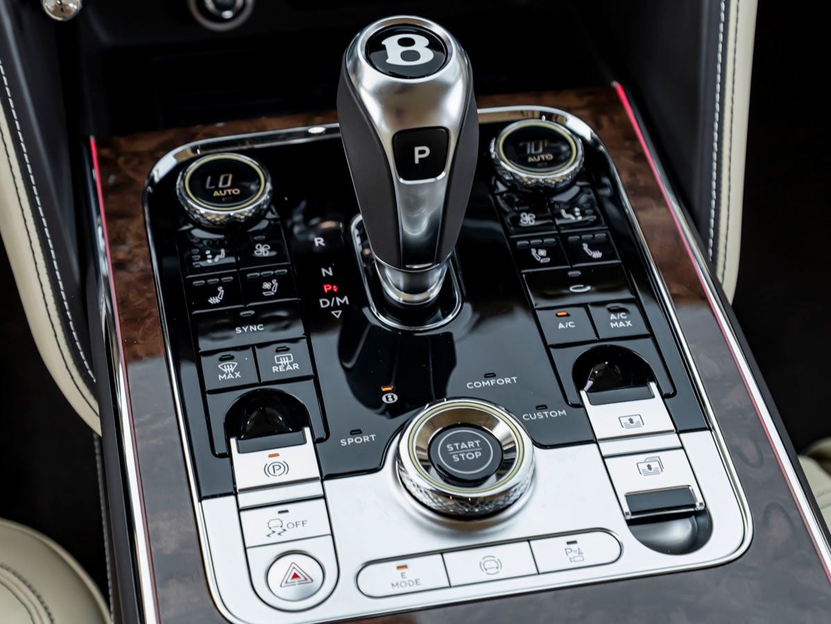 2026 Bentley Flying Spur Azure
