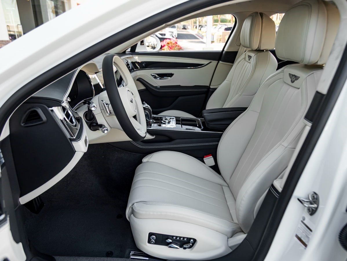 2026 Bentley Flying Spur Base