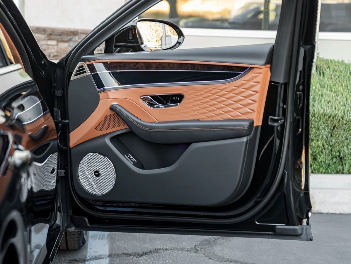 2026 Bentley Flying Spur Azure