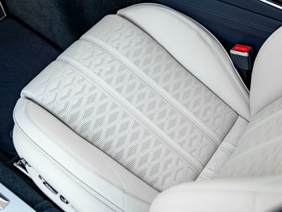 2026 Bentley Flying Spur Mulliner