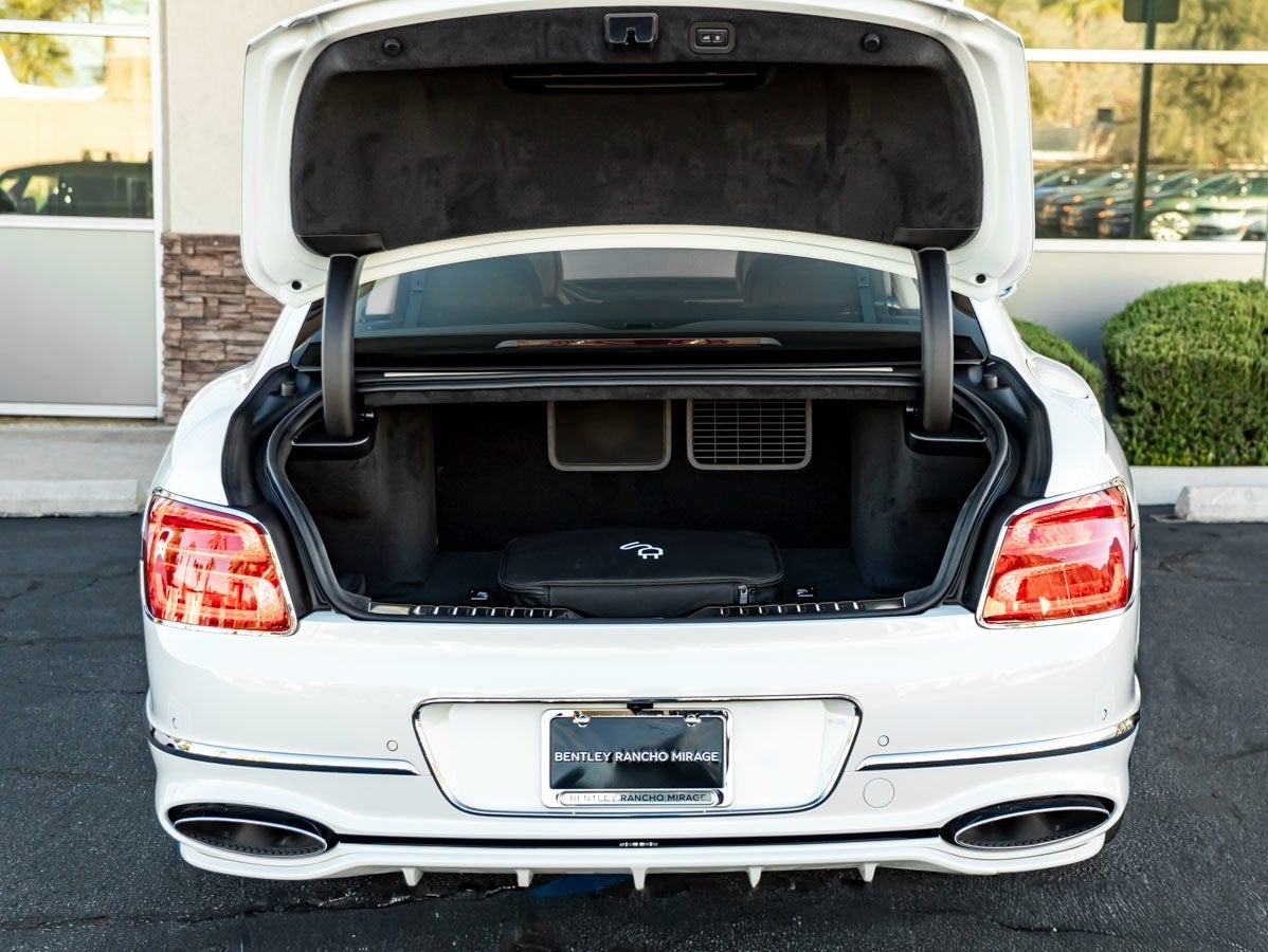 2026 Bentley Flying Spur Mulliner