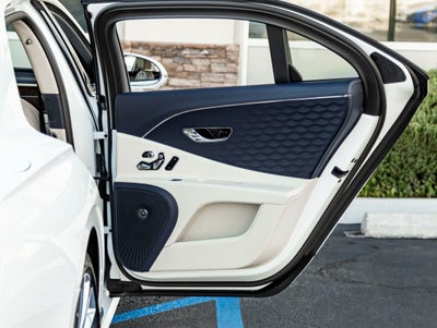 2026 Bentley Flying Spur Mulliner