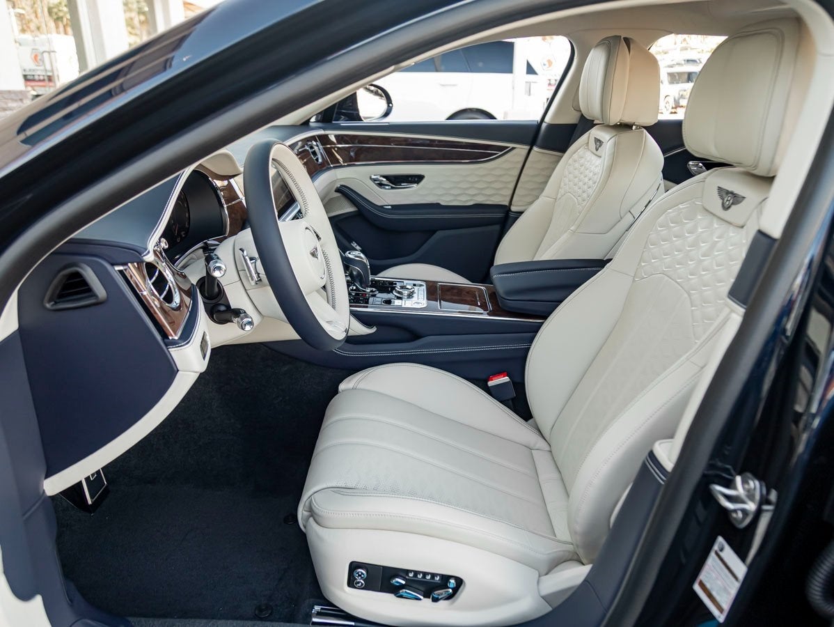 2026 Bentley Flying Spur Mulliner