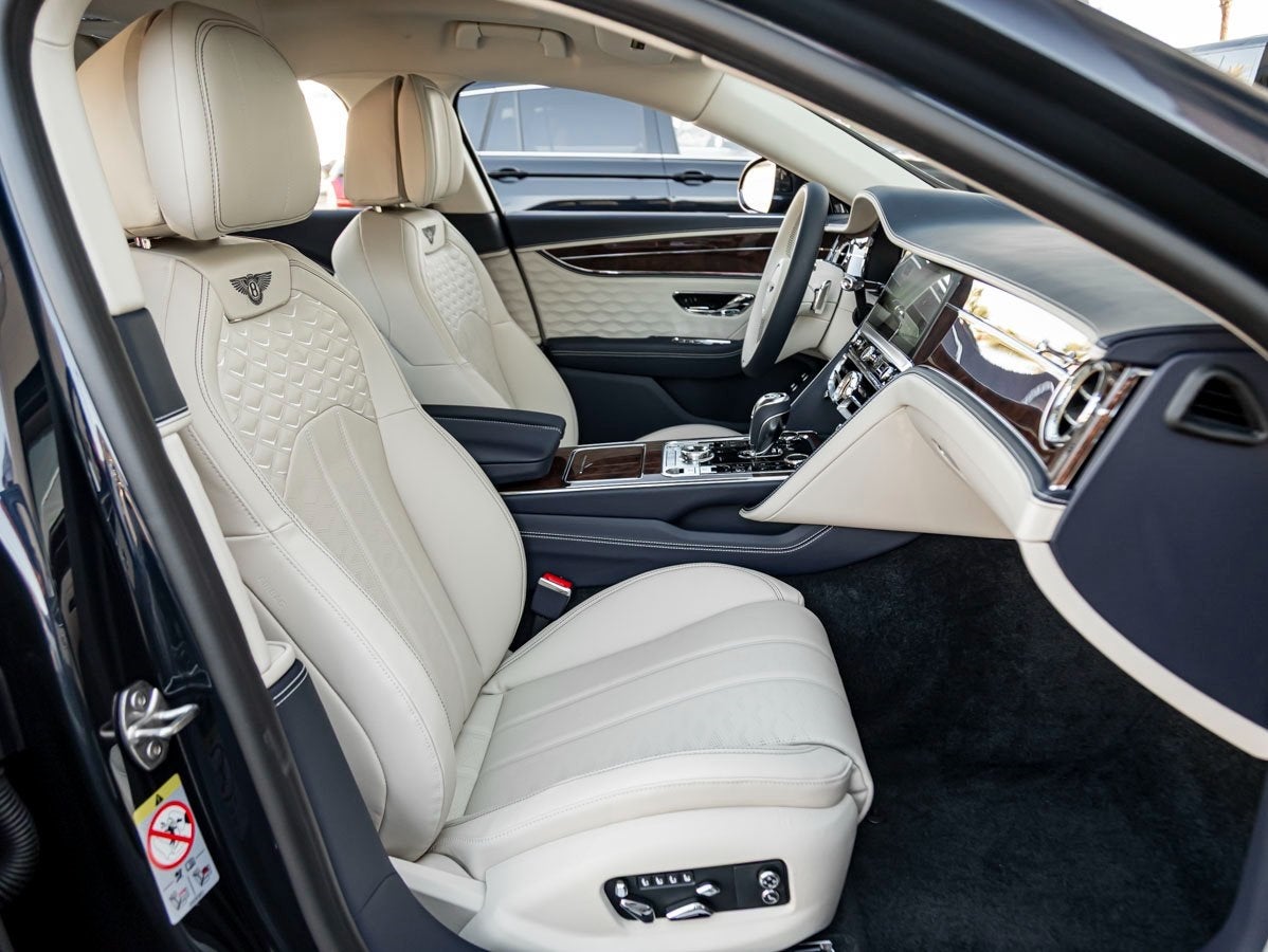 2026 Bentley Flying Spur Mulliner