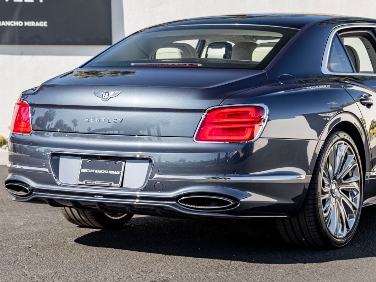 2026 Bentley Flying Spur Mulliner