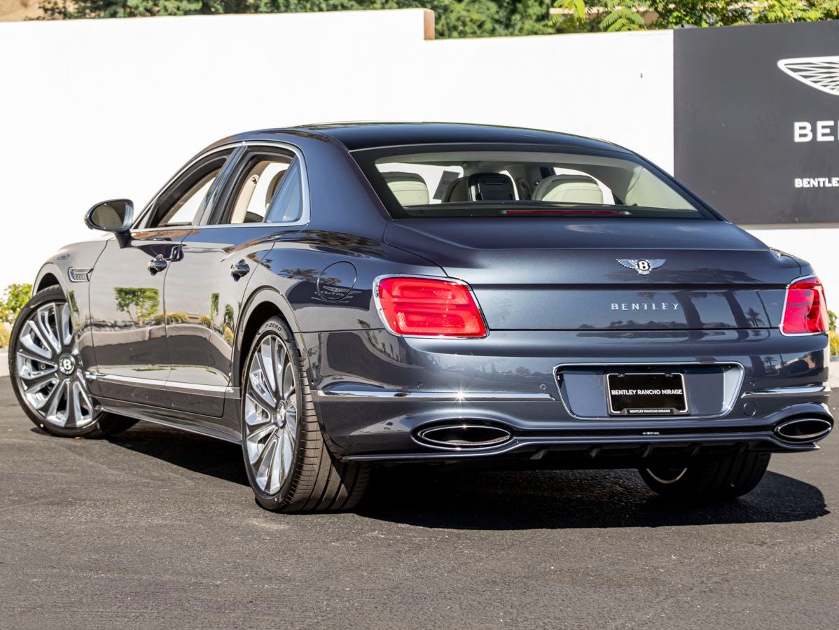 2026 Bentley Flying Spur Mulliner