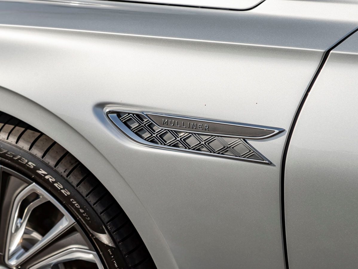 2026 Bentley Flying Spur Mulliner
