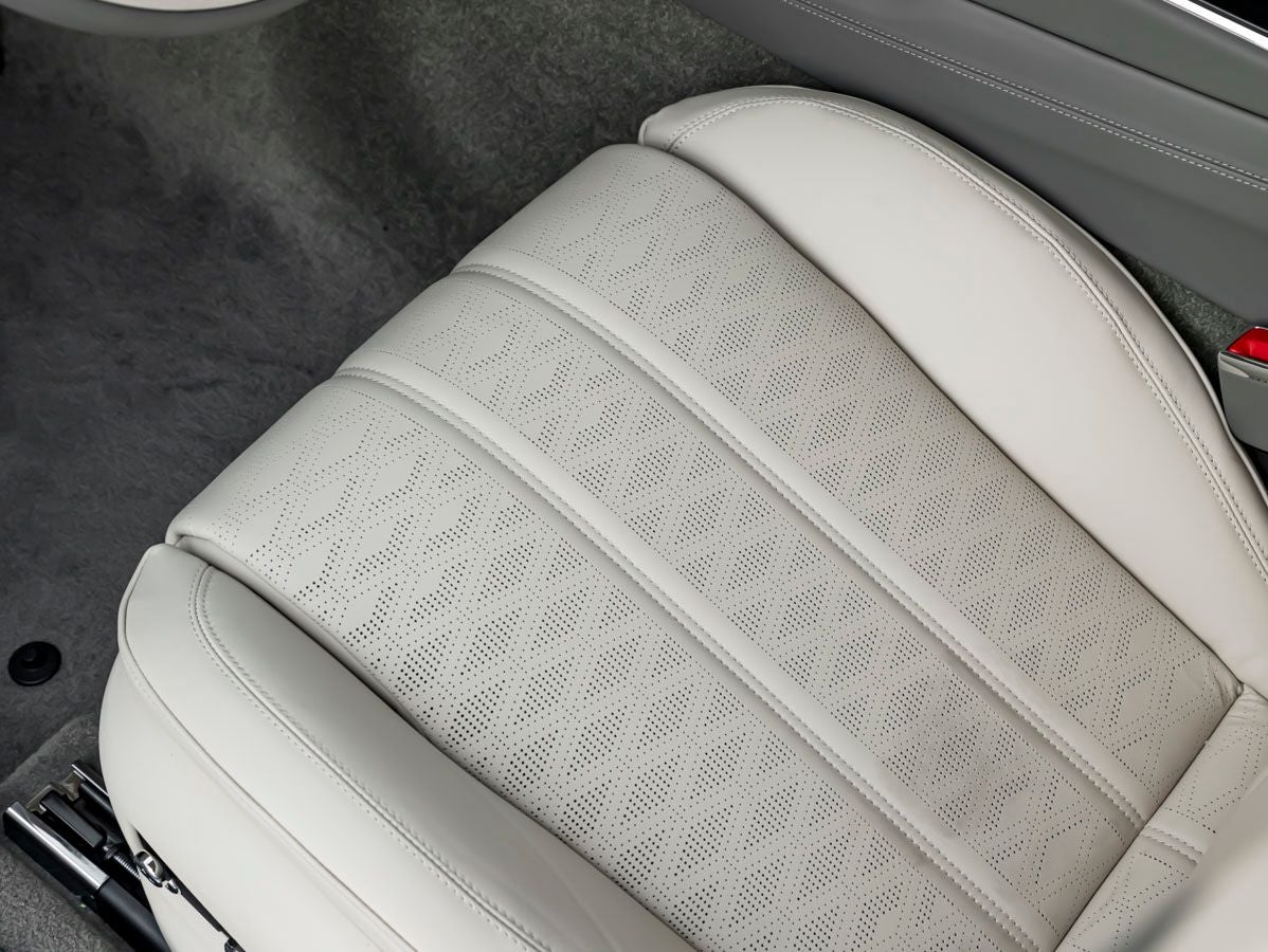 2026 Bentley Flying Spur Mulliner