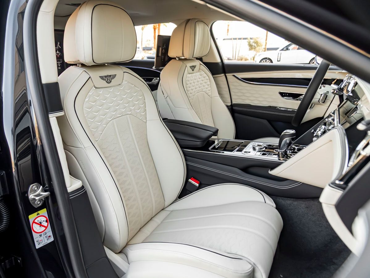 2026 Bentley Flying Spur Mulliner