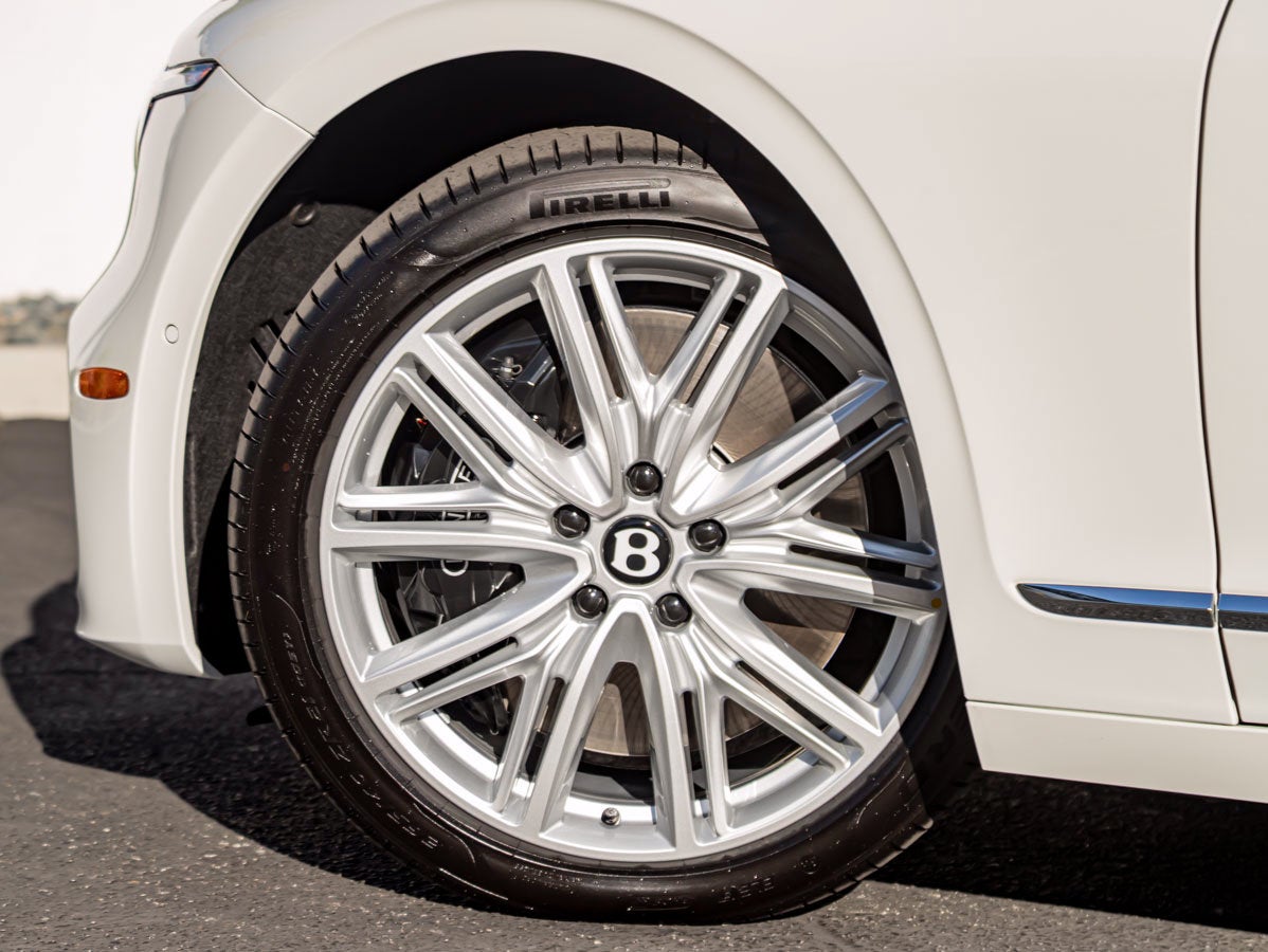 2027 Bentley Flying Spur Base