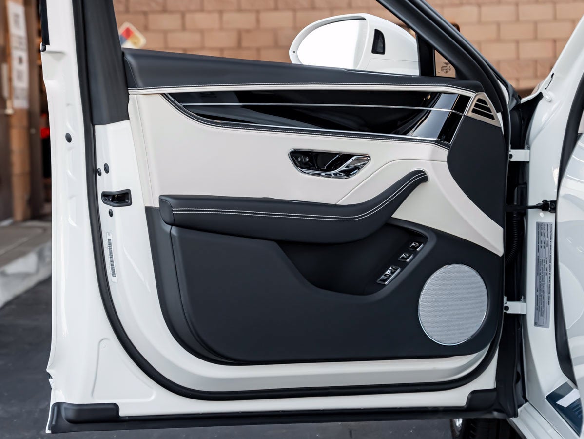 2027 Bentley Flying Spur Base