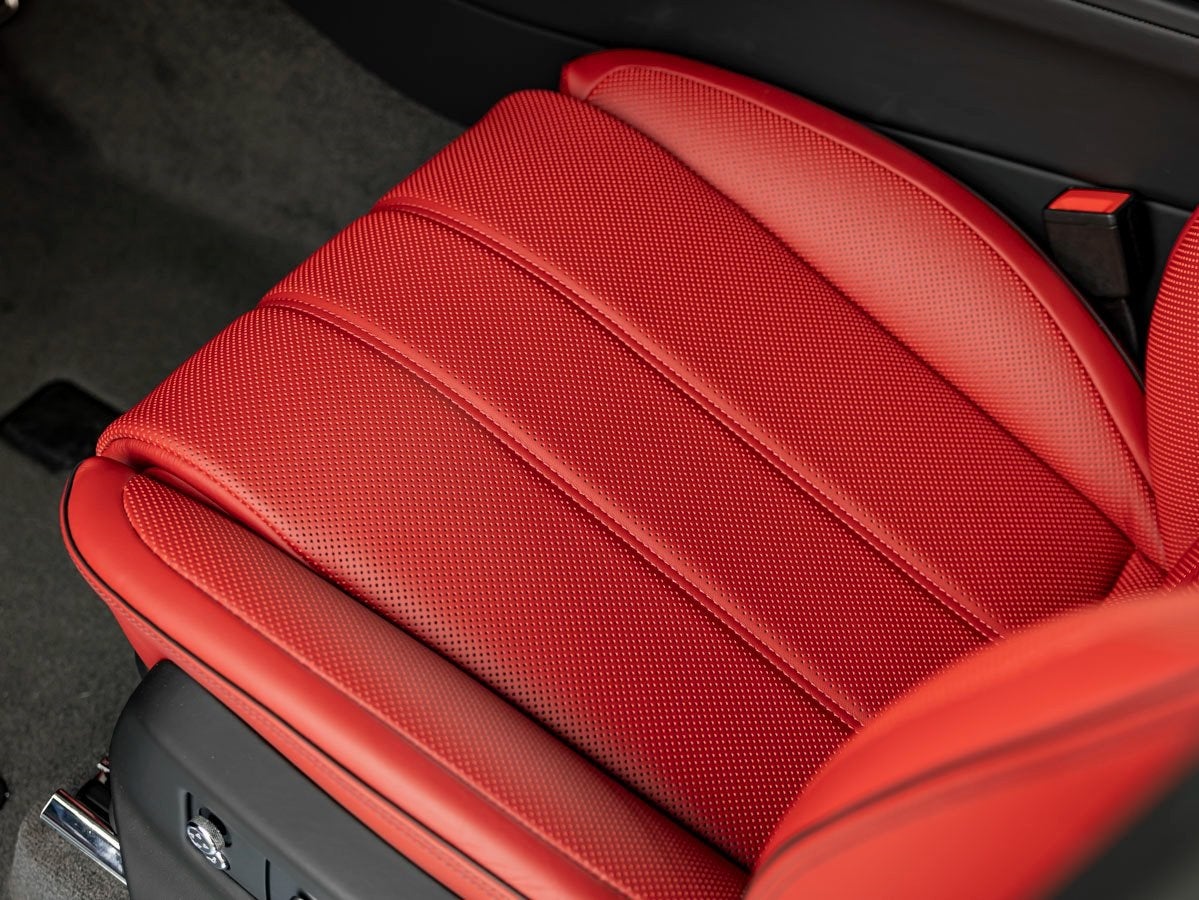 2025 Bentley Bentayga Hybrid Azure Hybrid