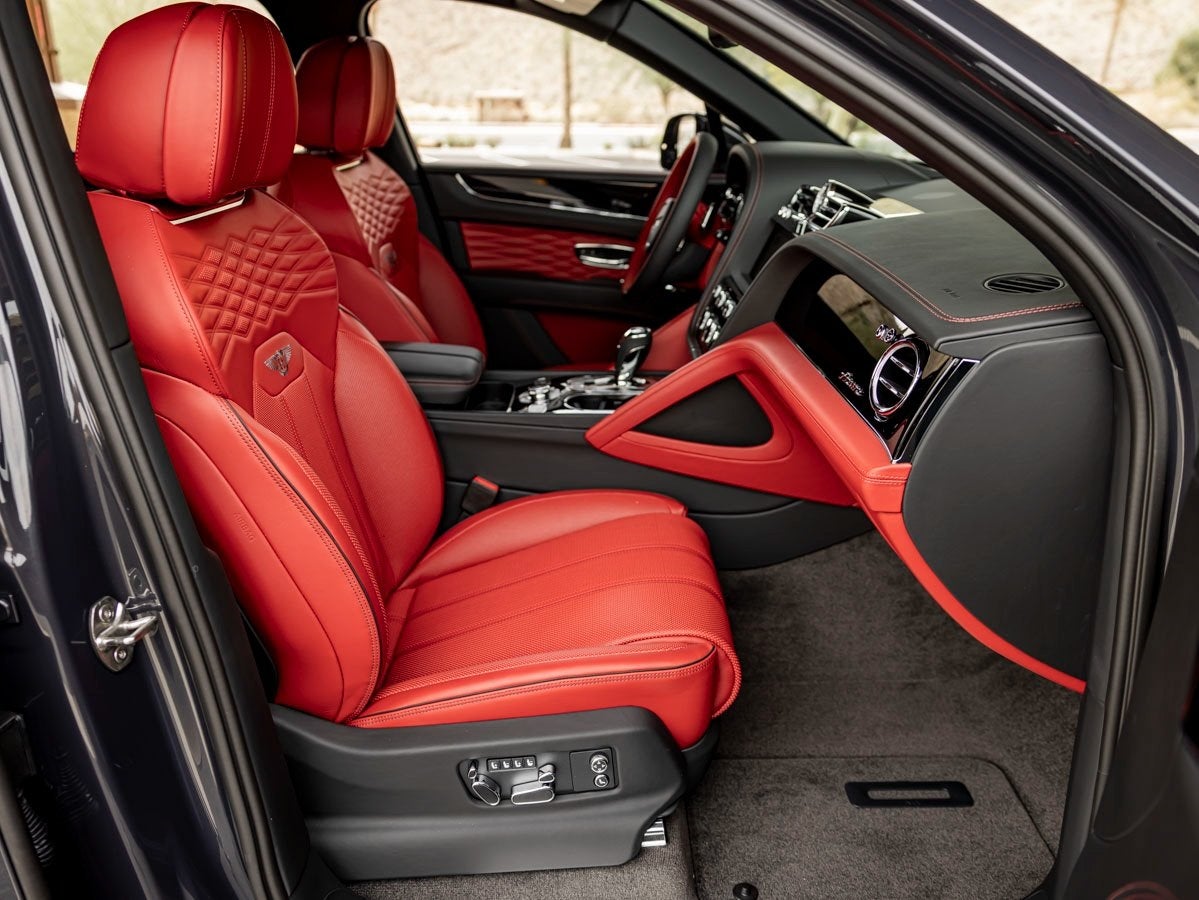 2025 Bentley Bentayga Hybrid Azure Hybrid