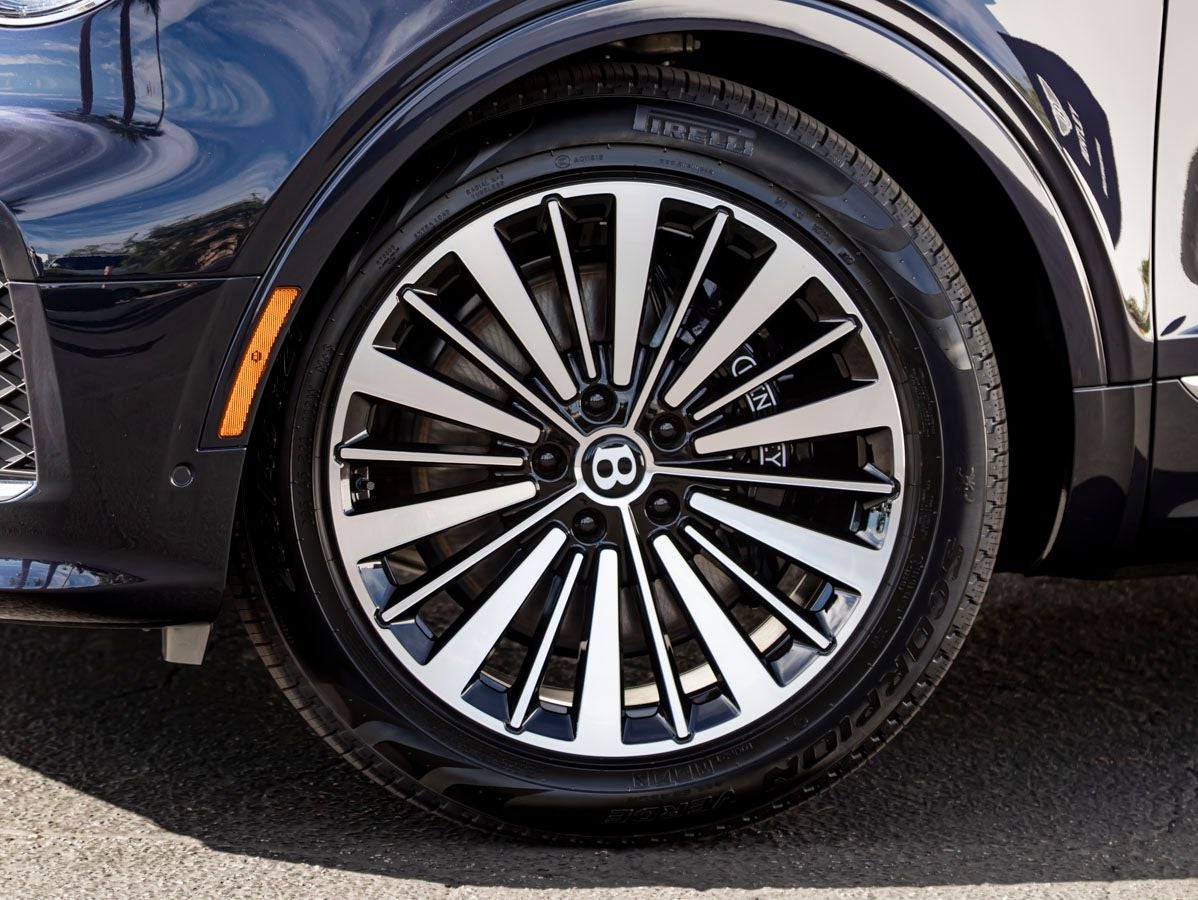 2026 Bentley Bentayga V8