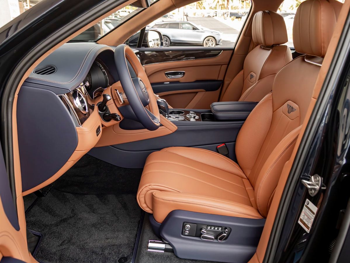 2026 Bentley Bentayga V8