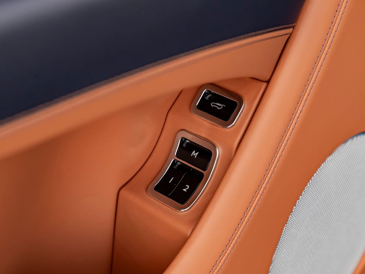 2026 Bentley Bentayga V8