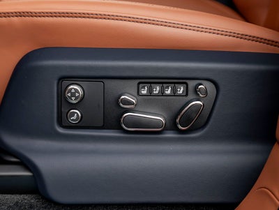 2026 Bentley Bentayga V8