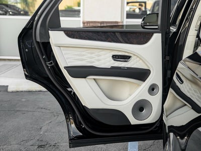 2025 Bentley Bentayga V8